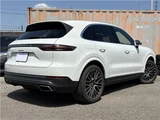 2018 Porsche Cayenne 4WD SUV for sale, Japanese used car export - photo 43 of 50 | GULJI TRADERS