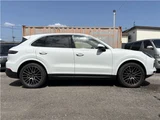 2018 Porsche Cayenne 4WD SUV for sale, Japanese used car export - photo 48 of 50 | GULJI TRADERS