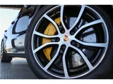 2018 Porsche Cayenne Turbo 4WD SUV for sale, Japanese used car export - photo 19 of 47 | GULJI TRADERS