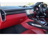2018 Porsche Cayenne Turbo 4WD SUV for sale, Japanese used car export - photo 35 of 47 | GULJI TRADERS