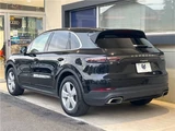 2018 Porsche Cayenne SUV for sale, Japanese used car export - photo 11 of 30 | GULJI TRADERS