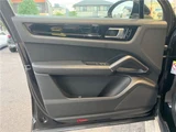 2018 Porsche Cayenne SUV for sale, Japanese used car export - photo 20 of 30 | GULJI TRADERS