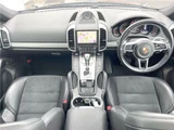 2018 Porsche Cayenne SUV for sale, Japanese used car export - photo 25 of 30 | GULJI TRADERS