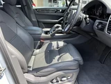 2018 Porsche Cayenne SUV for sale, Japanese used car export - photo 13 of 28 | GULJI TRADERS