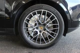 2018 Porsche Cayenne Sport SUV for sale, Japanese used car export - photo 26 of 30 | GULJI TRADERS