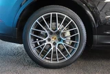2018 Porsche Cayenne Sport SUV for sale, Japanese used car export - photo 27 of 30 | GULJI TRADERS