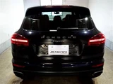 2018 Porsche Cayenne SUV for sale, Japanese used car export - photo 4 of 12 | GULJI TRADERS