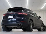 2018 Porsche Cayenne Turbo SUV for sale, Japanese used car export - photo 2 of 9 | GULJI TRADERS