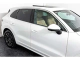 2019 Porsche Cayenne 3.0 4WD SUV for sale, Japanese used car export - photo 14 of 80 | GULJI TRADERS