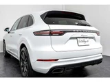 2019 Porsche Cayenne 3.0 4WD SUV for sale, Japanese used car export - photo 27 of 80 | GULJI TRADERS