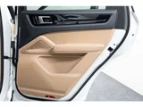 2019 Porsche Cayenne 3.0 4WD SUV for sale, Japanese used car export - photo 44 of 80 | GULJI TRADERS
