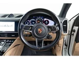 2019 Porsche Cayenne 3.0 4WD SUV for sale, Japanese used car export - photo 59 of 80 | GULJI TRADERS