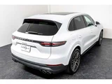 2019 Porsche Cayenne 3.0 4WD SUV for sale, Japanese used car export - photo 28 of 80 | GULJI TRADERS