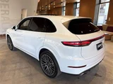 2019 Porsche Cayenne 4WD SUV for sale, Japanese used car export - photo 2 of 24 | GULJI TRADERS