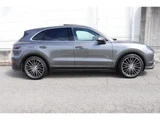 2019 Porsche Cayenne SUV for sale, Japanese used car export - photo 4 of 9 | GULJI TRADERS