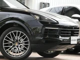 2019 Porsche Cayenne Base SUV for sale, Japanese used car export - photo 5 of 9 | GULJI TRADERS