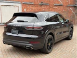 2020 Porsche Cayenne SUV for sale, Japanese used car export - photo 11 of 58 | GULJI TRADERS