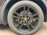 2020 Porsche Cayenne SUV for sale, Japanese used car export - photo 55 of 58 | GULJI TRADERS