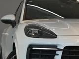 2020 Porsche Cayenne E- Hybrid Sport SUV for sale, Japanese used car export - photo 3 of 9 | GULJI TRADERS