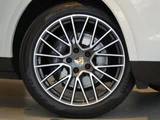 2020 Porsche Cayenne E- Hybrid Sport SUV for sale, Japanese used car export - photo 6 of 9 | GULJI TRADERS