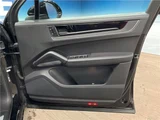 2023 Porsche Cayenne SUV for sale, Japanese used car export - photo 27 of 30 | GULJI TRADERS