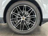2023 Porsche Cayenne Base SUV for sale, Japanese used car export - photo 19 of 64 | GULJI TRADERS