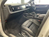2023 Porsche Cayenne Base SUV for sale, Japanese used car export - photo 31 of 64 | GULJI TRADERS