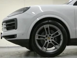 2023 Porsche Cayenne Base SUV for sale, Japanese used car export - photo 5 of 9 | GULJI TRADERS