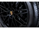 2024 Porsche Cayenne 3.0 4WD SUV for sale, Japanese used car export - photo 27 of 73 | GULJI TRADERS