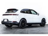 2024 Porsche Cayenne 3.0 4WD SUV for sale, Japanese used car export - photo 28 of 73 | GULJI TRADERS