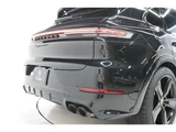 2025 Porsche Cayenne GTS SUV for sale, Japanese used car export - photo 61 of 72 | GULJI TRADERS