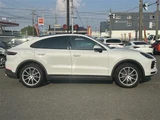 2019 Porsche Cayenne Coupe Coupe 4WD SUV for sale, Japanese used car export - photo 13 of 24 | GULJI TRADERS
