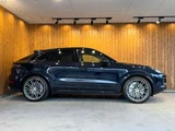 2020 Porsche Cayenne Coupe Turbo 4WD SUV for sale, Japanese used car export - photo 3 of 54 | GULJI TRADERS