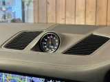 2020 Porsche Cayenne Coupe Turbo 4WD SUV for sale, Japanese used car export - photo 14 of 54 | GULJI TRADERS