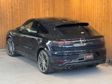 2020 Porsche Cayenne Coupe Turbo 4WD SUV for sale, Japanese used car export - photo 31 of 54 | GULJI TRADERS