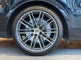 2020 Porsche Cayenne Coupe Turbo 4WD SUV for sale, Japanese used car export - photo 35 of 54 | GULJI TRADERS