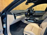 2020 Porsche Cayenne Coupe Turbo 4WD SUV for sale, Japanese used car export - photo 45 of 54 | GULJI TRADERS