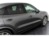 2020 Porsche Cayenne Coupe E Hybrid 4WD SUV for sale, Japanese used car export - photo 19 of 80 | GULJI TRADERS
