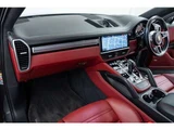 2020 Porsche Cayenne Coupe E Hybrid 4WD SUV for sale, Japanese used car export - photo 69 of 80 | GULJI TRADERS