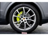 2020 Porsche Cayenne Coupe E Hybrid 4WD SUV for sale, Japanese used car export - photo 72 of 80 | GULJI TRADERS