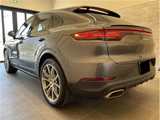 2020 Porsche Cayenne Coupe Hybrid Sport SUV for sale, Japanese used car export - photo 12 of 51 | GULJI TRADERS