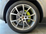 2020 Porsche Cayenne Coupe Hybrid Sport SUV for sale, Japanese used car export - photo 17 of 51 | GULJI TRADERS