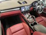 2020 Porsche Cayenne Coupe Hybrid Sport SUV for sale, Japanese used car export - photo 31 of 51 | GULJI TRADERS
