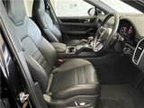 2020 Porsche Cayenne Coupe Coupe SUV for sale, Japanese used car export - photo 20 of 49 | GULJI TRADERS