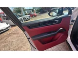 2020 Porsche Cayenne Coupe 3.0 4WD SUV for sale, Japanese used car export - photo 33 of 62 | GULJI TRADERS