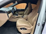 2020 Porsche Cayenne Coupe Coupe 4WD SUV for sale, Japanese used car export - photo 22 of 24 | GULJI TRADERS