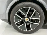 2023 Porsche Cayenne Coupe E- Hybrid SUV for sale, Japanese used car export - photo 20 of 80 | GULJI TRADERS