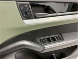2023 Porsche Cayenne Coupe E- Hybrid SUV for sale, Japanese used car export - photo 24 of 80 | GULJI TRADERS