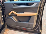 2024 Porsche Cayenne Coupe Base 4WD SUV for sale, Japanese used car export - photo 34 of 66 | GULJI TRADERS