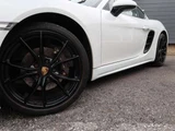 2017 Porsche Cayman PDK Coupe for sale, Japanese used car export - photo 2 of 31 | GULJI TRADERS